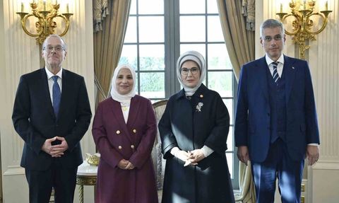 Emine Erdoğan DSÖ Heyetiyle Cumhurbaşkanlığı'nda Görüştü