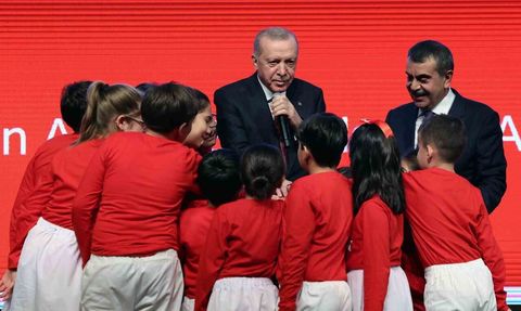Erdoğan: Çocuklarımıza geçmişin dünyasını empoze edemeyiz — 24 Kasım mesajı
