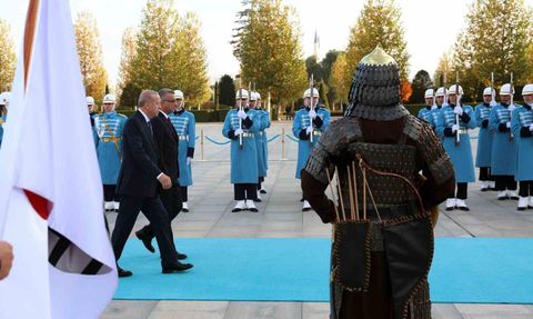 Erdoğan, KKTC Cumhurbaşkanı Erhürman'ı resmî törenle karşıladı