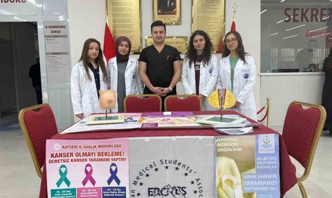 ERÜ Hastaneleri'nde 'Meme Muayenesi Nasıl Yapılır?' etkinliği