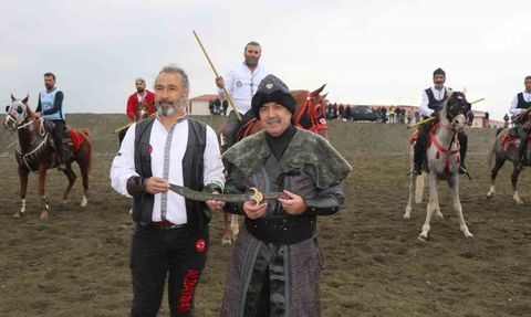 Erzincan'da cirit geleneği dostluk müsabakalarıyla sürdürülüyor