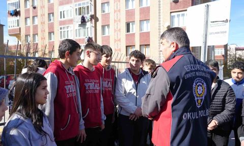 Erzurum'da Her Okulu Bir Polis Koruyor