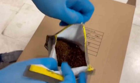 Eskişehir'de durdurulan tırda 7 milyon 500 bin TL değerinde sahte tütün ve makaron ele geçirildi