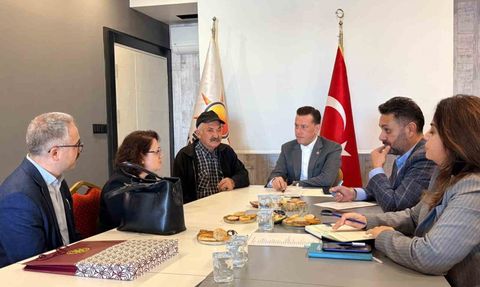 Eskişehir Milletvekili Hatipoğlu, Vatandaşların Sorunlarını Dinledi