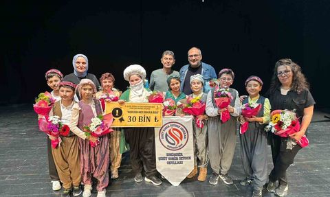 Eskişehirli Öğrenciler Nasreddin Hoca Yarışmasında Türkiye Birincisi Oldu