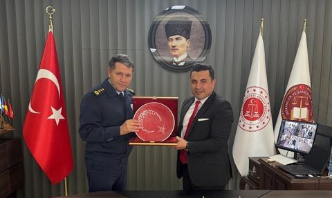 Garnizon Komutanı Albay Serhan Güngör ile Başsavcı Tanju Çatlı görüşmesi