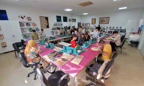 Gençlik Merkezi Kursiyerleri Engelli Bireylerle Atölyede Buluştu