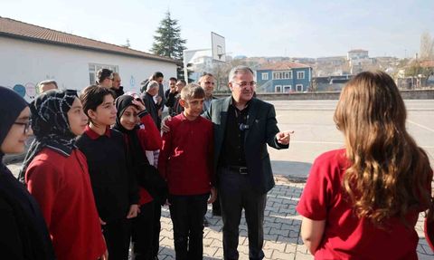 Hacılar'da Okul Bahçesine Ağaç Dikimi: Geleceğe Nefes