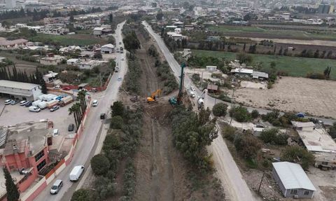 Hatay'da Büyükdalyan'a 10 metrelik köprü inşaatı başladı