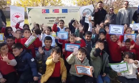 Iğdır'da 'Yeşil Diller' ile öğrencilere doğa ve kuş gözlemi eğitimi