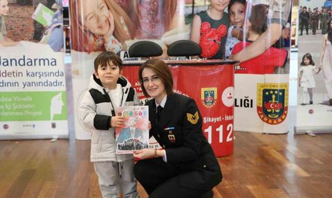 KADES Kütahya'da Tanıtıldı: 178 Kadına Uygulama Yüklendi, 356 Kişiye Bilgilendirme