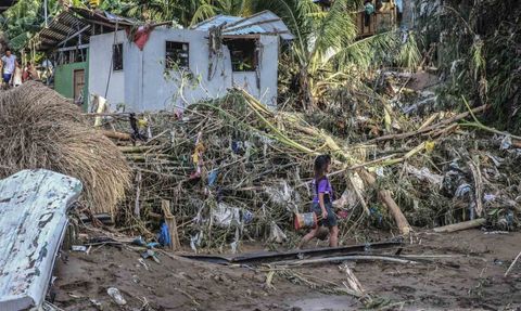 Kalmaegi Tayfunu Filipinler'de Can Kaybını Artırdı