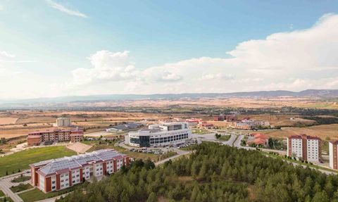 Kastamonu Üniversitesi’nin 4 öğretmenlik programına TYÇ logosu verildi