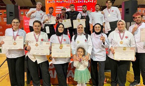 Kastamonu Üniversitesi öğrencileri GastroAntalya’dan 7 altın madalyayla döndü