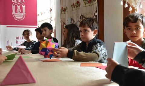 Katla, Keşfet, Öğren: Çocuklar Origamiyle Geometrik Düşündü