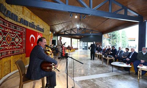 Kayseri'de Ozanlar 65 Yaş Üstü Muhtarlarla Buluştu