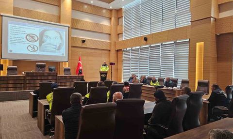 Kilis’te hafriyat taşıyan araçlara yönelik eğitim düzenlendi