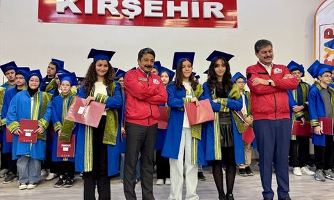 Kırşehir'de DENEYAP Teknoloji Atölyeleri Mezuniyet Töreni