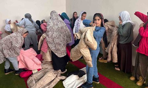 Kış Gelmeden Sen Gel Projesiyle Minik Yüreklere Umut