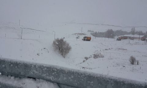 Kızıldağ Geçidi'nde kar etkili oldu