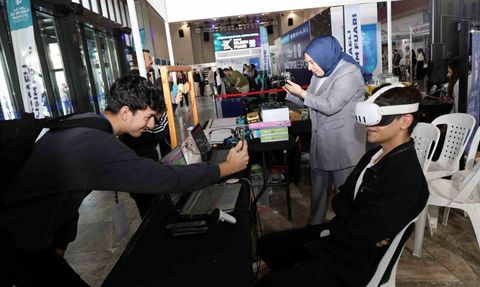 Kocaeli Bilişim Fuarı: Teknoloji Tutkunları ve Girişimciler Bir Arada