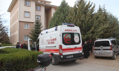 Konya'da 4 Katlı Binada Yangın: Kadın Yaralandı