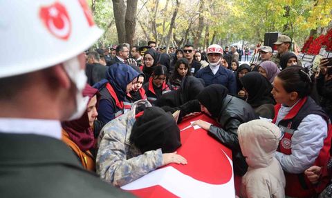 Konya'da şehit Ahmet Yasir Kuyucu son yolculuğuna uğurlandı