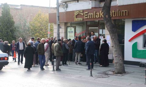 Konya’da "Yüzyılın Konut Projesi" başvurularında yoğunluk