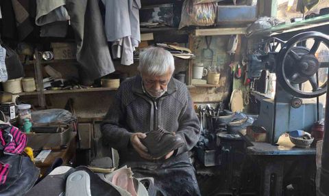 Kütahya’da 65 yıllık ayakkabı ustası Mehmet Ersulak: Meslek tükeniyor