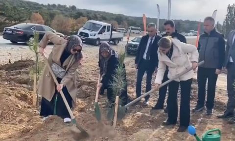 Kütahya’da Şehitler Anısına 400 Fidan Toprakla Buluştu