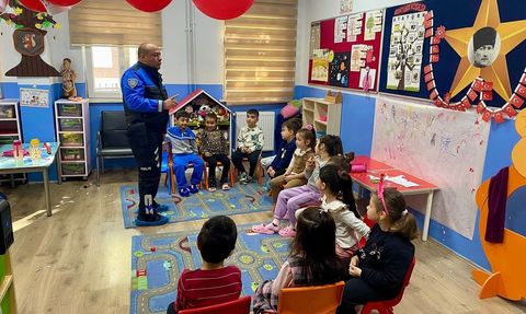 Kütahya İl Emniyet Müdürlüğü’nden öğrencilere güvenlik eğitimi