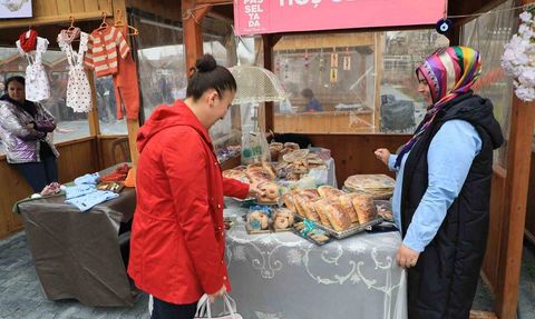 Maharetli Eller Pazarı Kasım'da Yeniden İlgi Çekti
