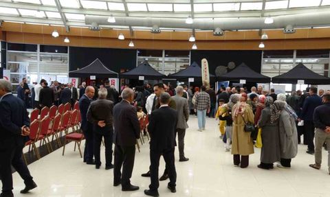 Malatya’da İstihdam Fuarı: İş arayanlar ve işverenler bir arada