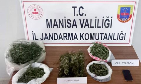 Manisa'da Uyuşturucu Operasyonu: Üç Şahıs Tutuklandı