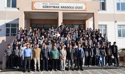 Mavide Bilim projesi Güroymak’ta lise öğrencileriyle buluştu