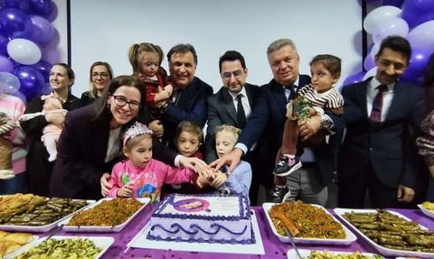 MCBÜ Hafsa Sultan Hastanesi'nde Dünya Prematüre Günü: 'Prematüre doğsan da yalnız değilsin'