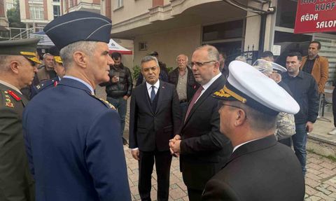 MSÜ Rektörü Prof. Dr. Erhan Afyoncu'dan şehit Korkmaz'ın ailesine taziye ziyareti