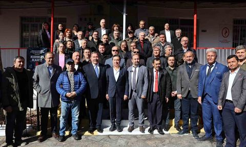 Muğla Büyükşehir Belediyesi'nden Muhtarlara Özel Yelek Dağıtımı