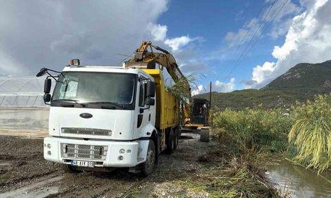 MUSKİ, Fethiye ve Seydikemer'de 77 bin 100 metre dere temizliği yaptı