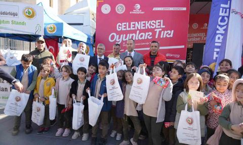 Niğde'de Geleneksel Oyunlar Tırı Coşkusu