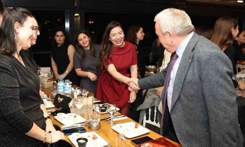 Nilüfer Belediyesi 24 Kasım’da Öğretmenlere Vefa Gösterdi