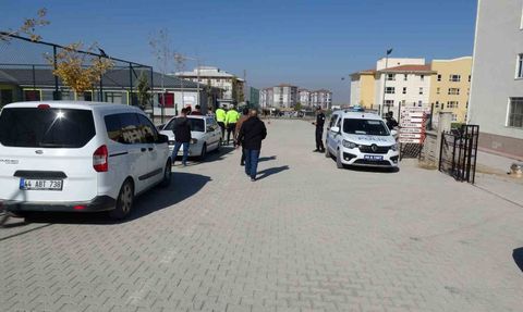 Okul Yerleşkesindeki Havai Fişek Rampası Paniğe Neden Oldu