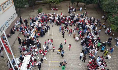 Ordu'nun Ünye'sindeki ilkokuldan Gazze'ye yardım seferberliği