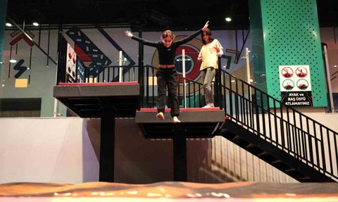 Osmangazi Belediyesi Dijiders programındaki başarılı öğrencileri ödüllendirdi