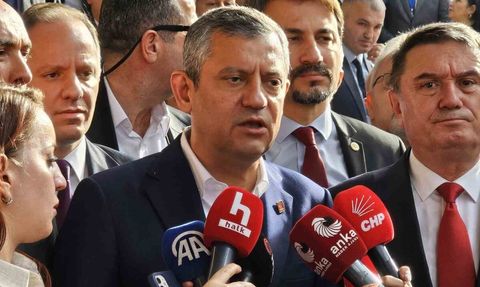 Özgür Özel: Belediyelere Yönelik Soruşturmalar 'Sivil Darbe' ve Mansur Yavaş Hedefte