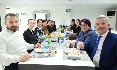 Pamukkale'de Öğretmenler Günü Coşkuyla Kutlandı