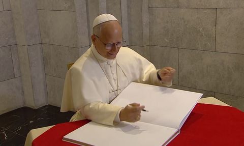 Papa 14. Leo, Yeşilköy'de Mor Efrem Süryani Ortodoks Kilisesi'ni ziyaret etti