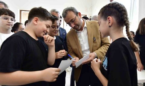 Pendik Belediyesi'nden üniversite öğrencilerine 15 bin lira eğitim desteği