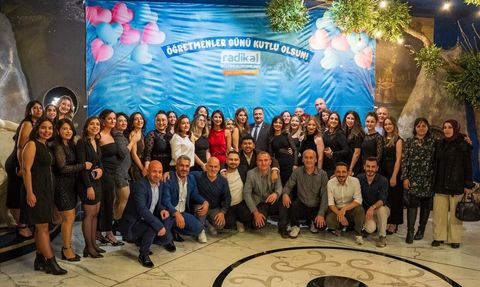 Radikal Eğitim Kurumları 24 Kasım Öğretmenler Günü kutlamasında buluştu