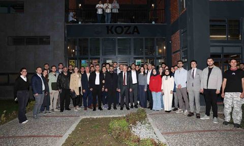 Şadi Özdemir’den Koza Kütüphane’de üniversitelere moral ziyareti